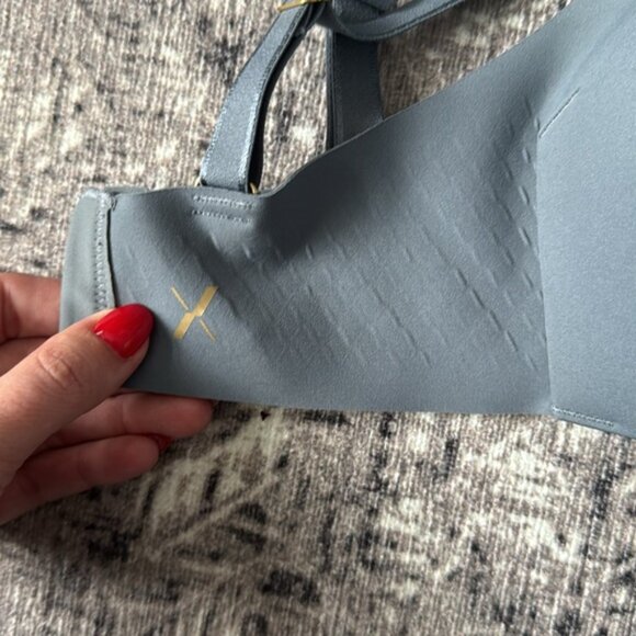 Knix size 6 dusty blue colour wingwoman bra - Picture 3 of 7